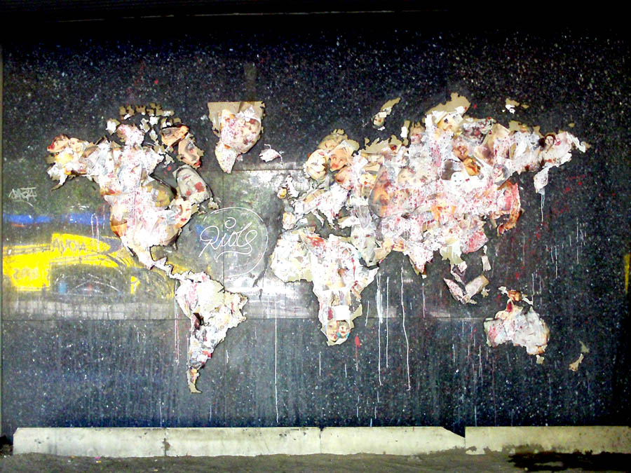 Galería de arte urbano: mural reciclado en Plaza de España, Madrid