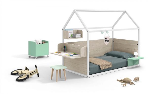 Cama casita Montessori y otras opciones para pasar de la cuna a la cama sin traumas.