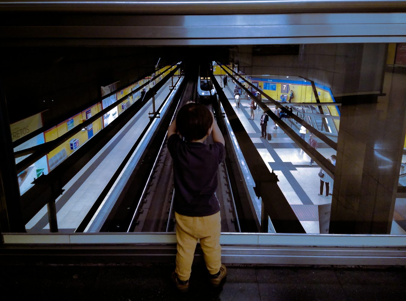 Recomendaciones para padres de pequeños fans del metro. Las mejores estaciones para visitar el metro de Madrid con niños
