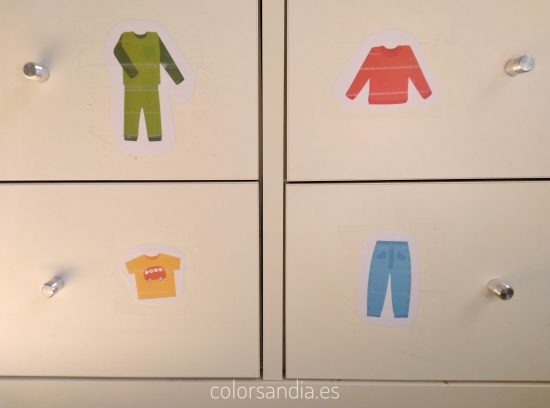 Iconos de ropa para reconocer los cajones. Con plantilla descargable